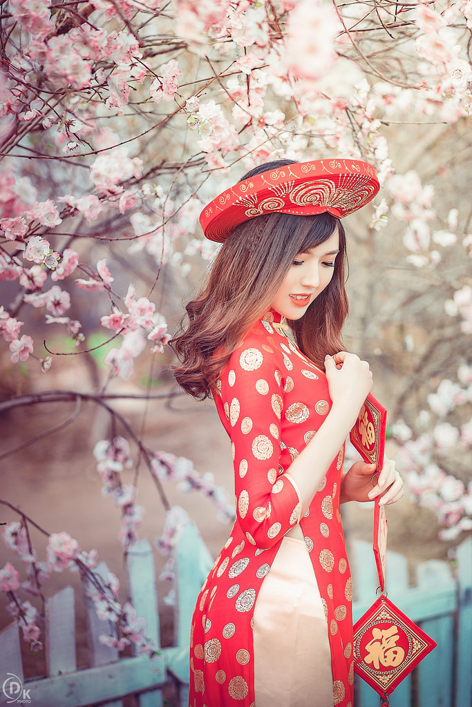 教官趴雙腿吸核花蜜水視頻