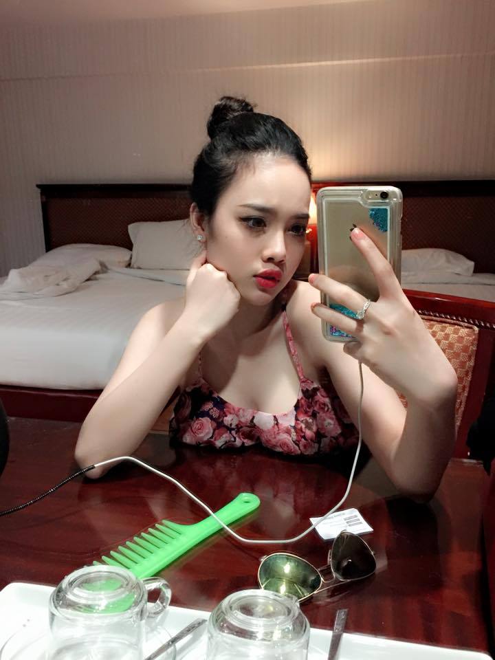 一級(jí)女廁廁露p偷拍撒尿