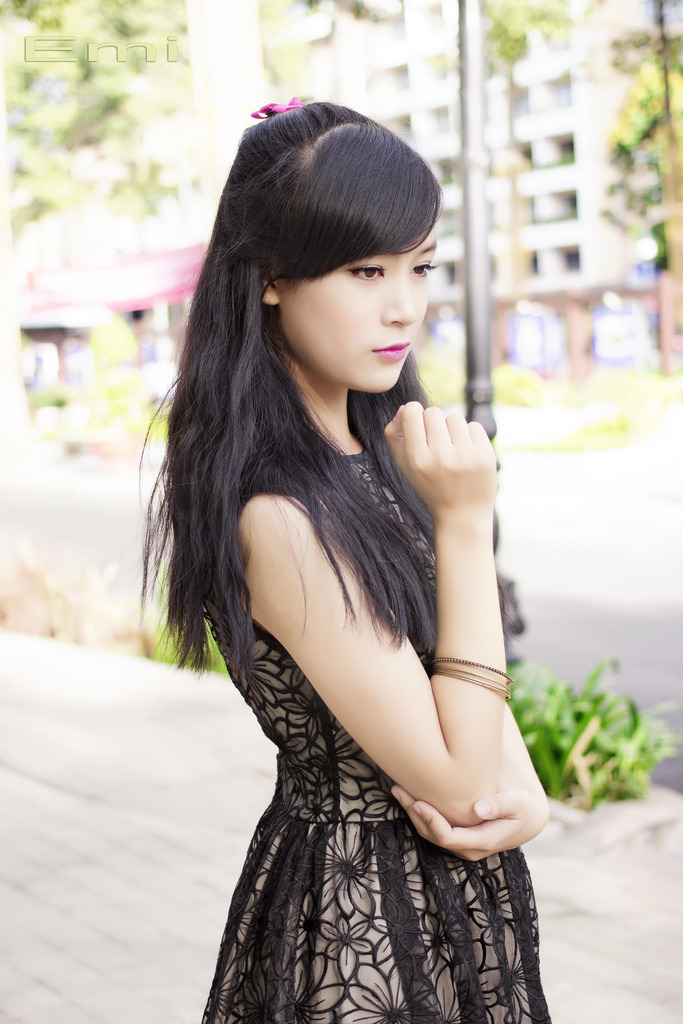 李彩譚作品