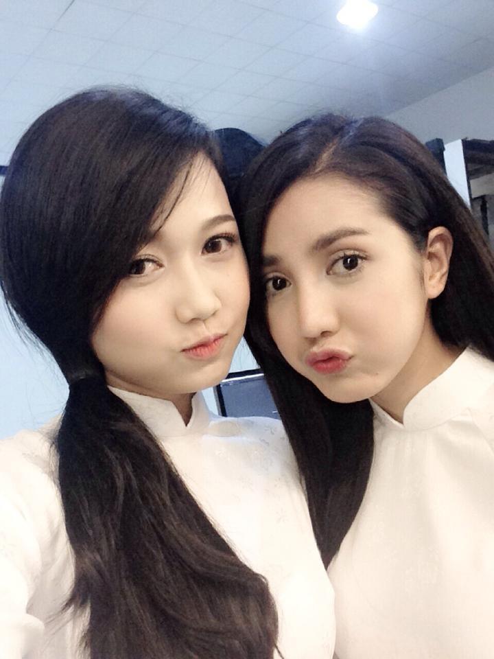 少婦趴著撅屁股挨c